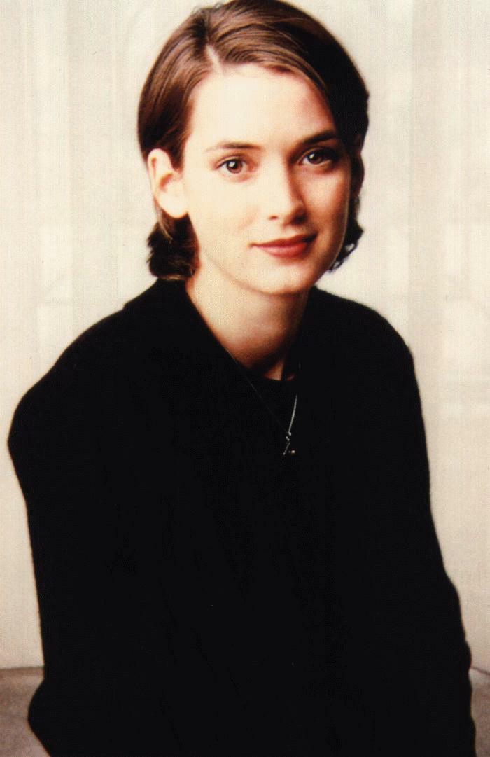 BabeStop - World's Largest Babe Site - winona_ryder013.jpg