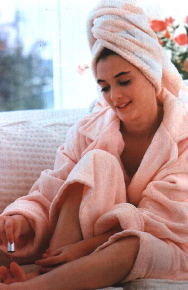 BabeStop - World's Largest Babe Site - winona_ryder038.jpg
