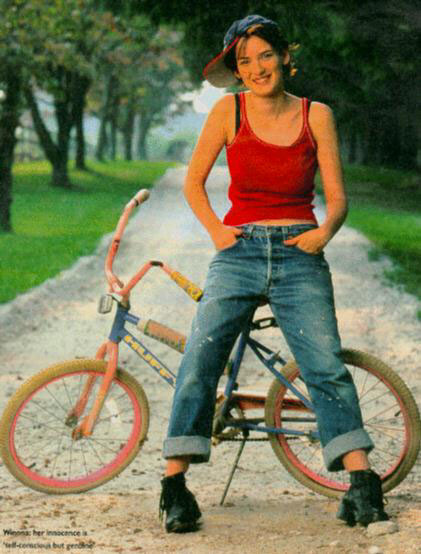 BabeStop - World's Largest Babe Site - winona_ryder039.jpg
