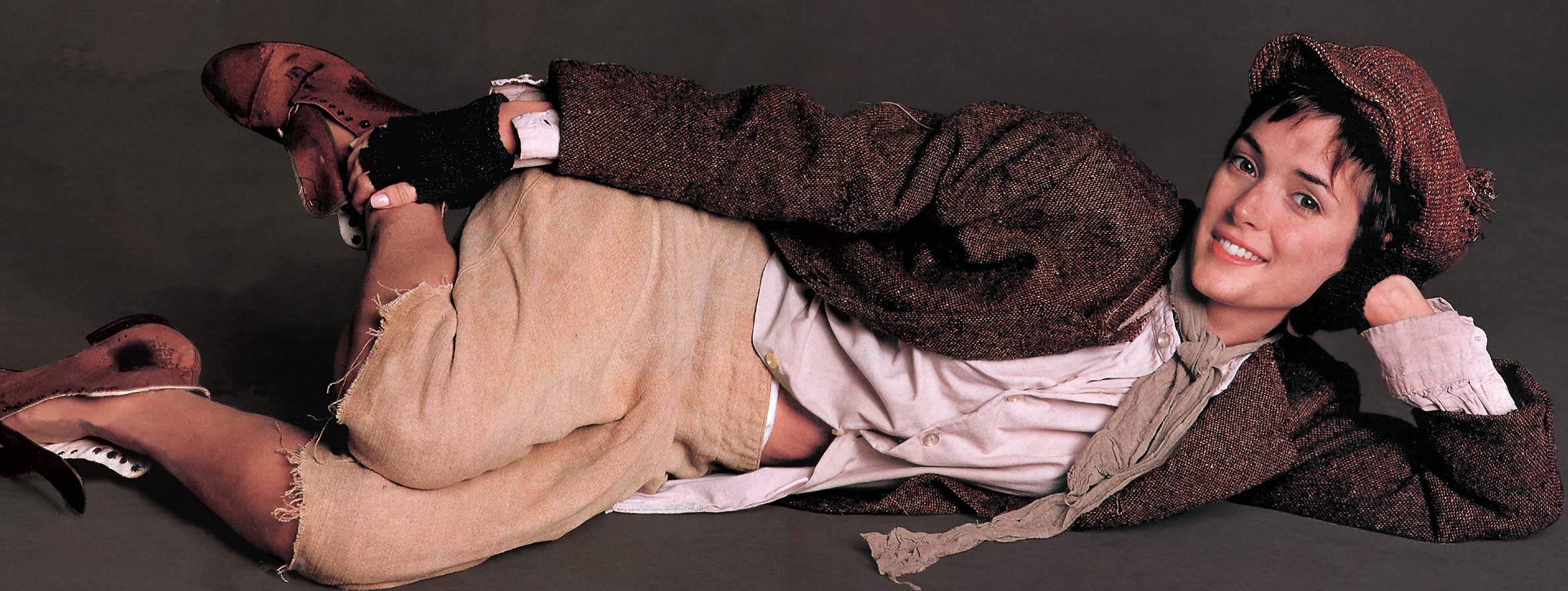 BabeStop - World's Largest Babe Site - winona_ryder047.jpg