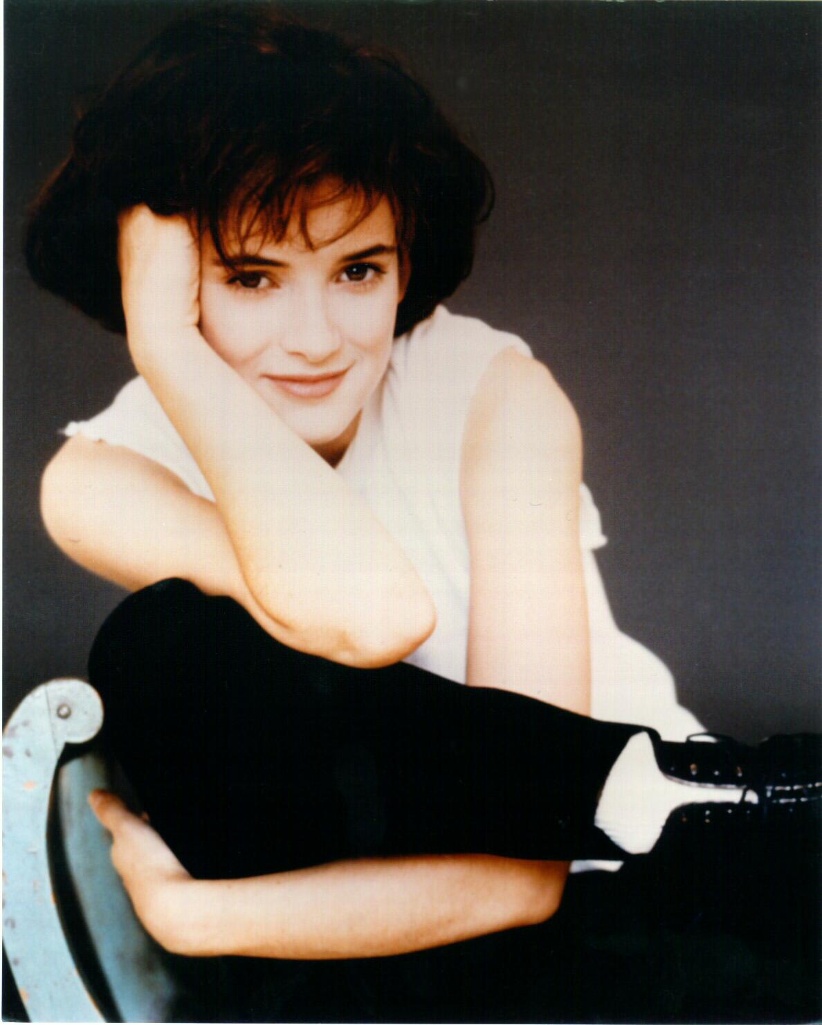 BabeStop - World's Largest Babe Site - winona_ryder049.jpg